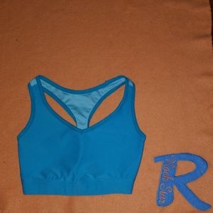 Lucy Ladies size xsmall sports bra.